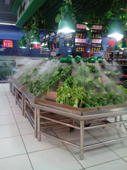 Preservation spray system for vegetable in super makets and malls