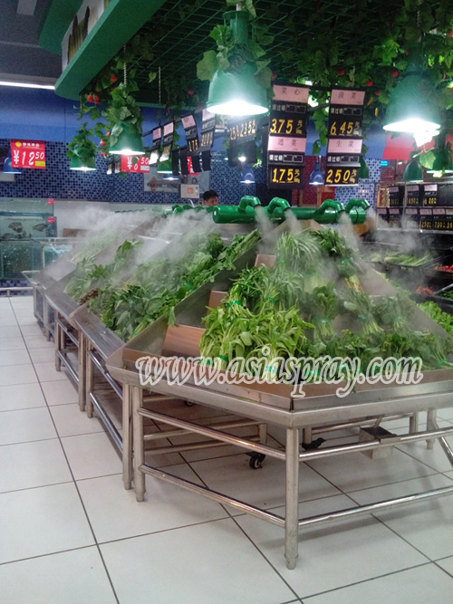 Preservation spray system for vegetable in super makets and 